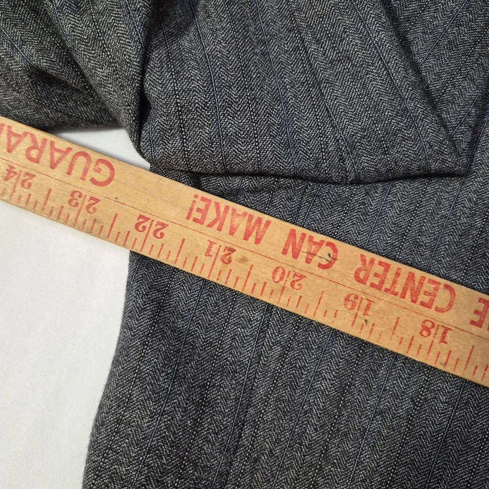 Hart Schaffner Marx Blazer Mens 42R Gray Wool Pinstripe Peak Sport Coat USA